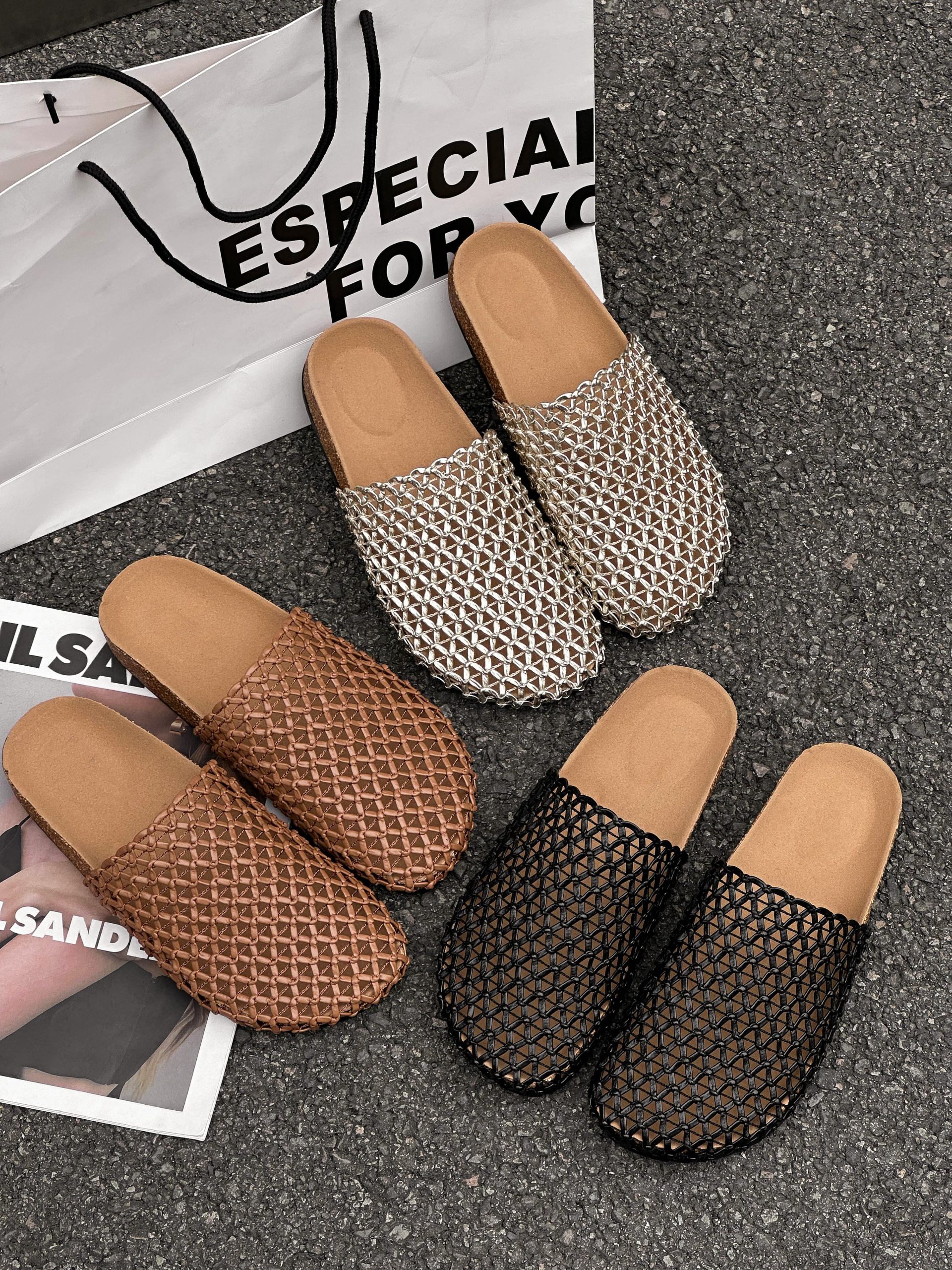Yageli Women's Closed-Toe Slippers Summer Breathable Mesh Shoes Black - Image 4